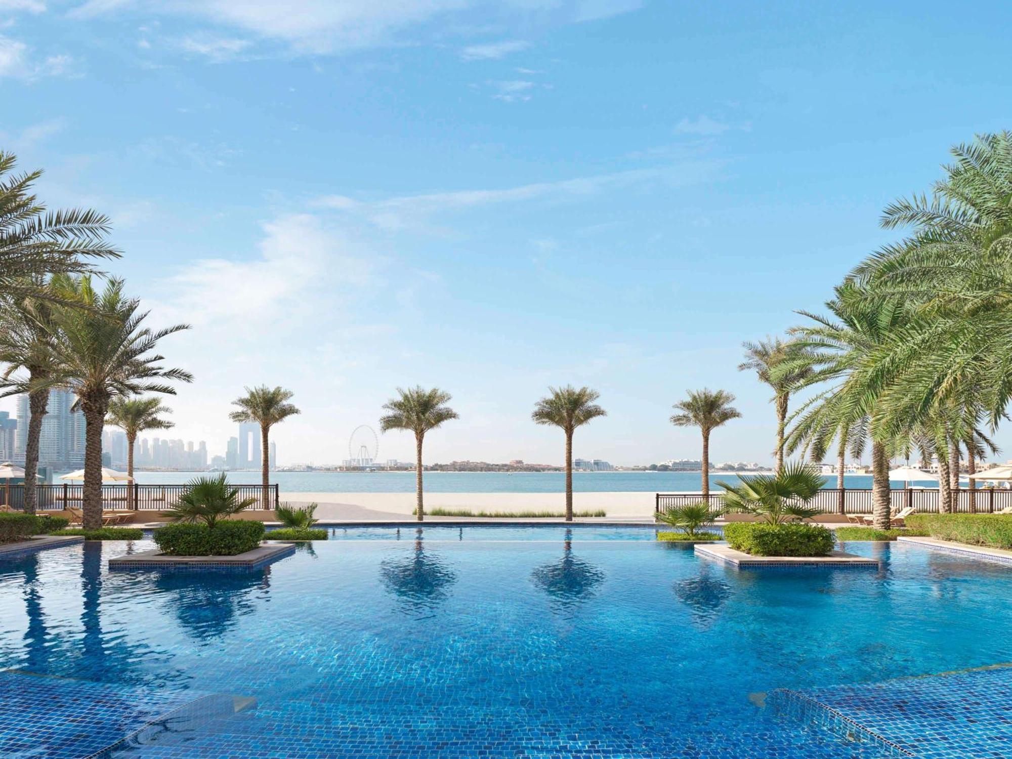 Fairmont The Palm Hotel Dubai Exterior photo